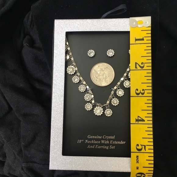 Genuine Crystal Necklace and Earring Matching Set - Picture 3 of 4